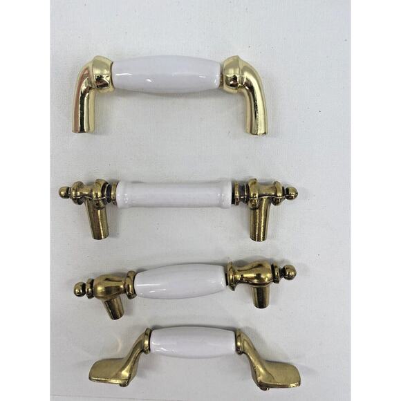 Vintage Lot of 4 White Porcelain/Brass/Gold Cabinet Knobs Drawer Pulls Handles - Picture 1 of 9